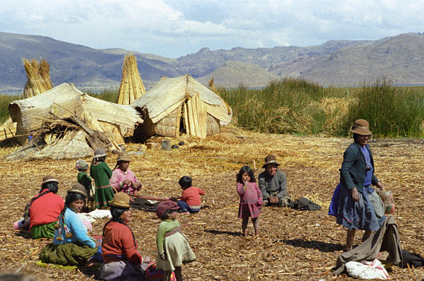 Indiens Uros, lac Titicaca, Pérou, 1969