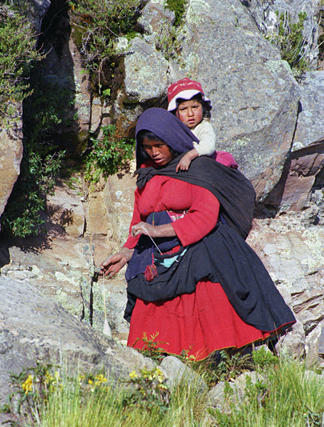 Indienne, île Taquile, lac Titicaca, Pérou