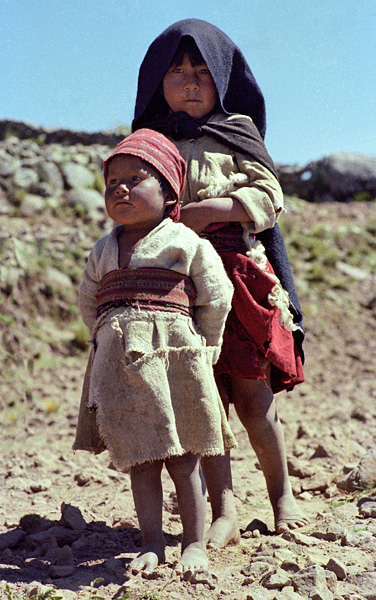 Enfants, île Taquile, lac Titicaca, Pérou