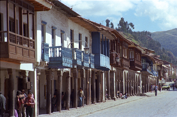 La Plaza de Armas, Cuzco, Prou