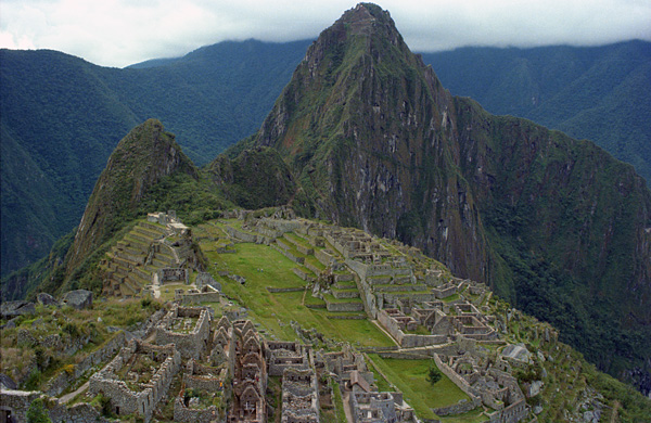 Vue générale du Machu Pichu, Pérou, 1979