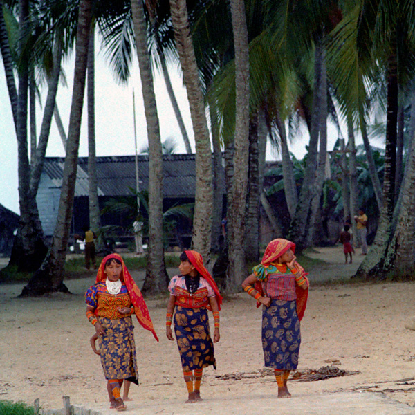 Indiennes Kuna, les San Blas, Panama