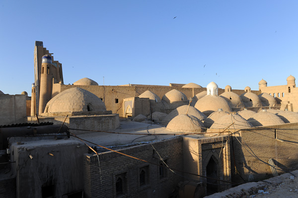 Coupoles de la porte Est, Khiva, Ouzbékistan