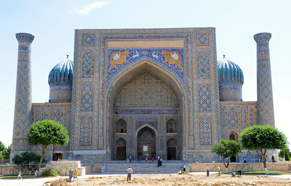 Madrasa Sher-Dor, place du Registan, Samarkand, Ouzbékistan