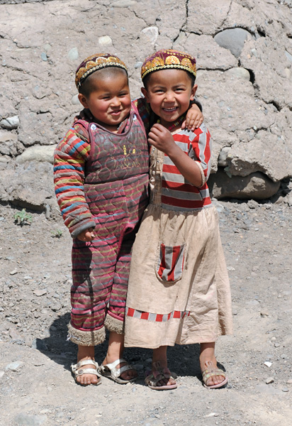 Enfants ouïgours, village de Kangsu, Xinjiang, Chine