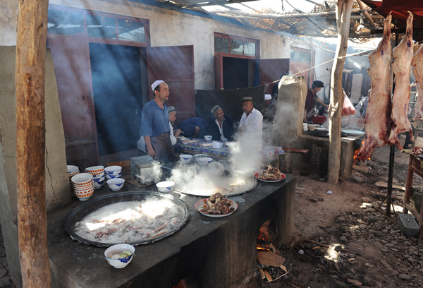 Petit restaurant oughour, Kashgar, Xinjiang, Chine