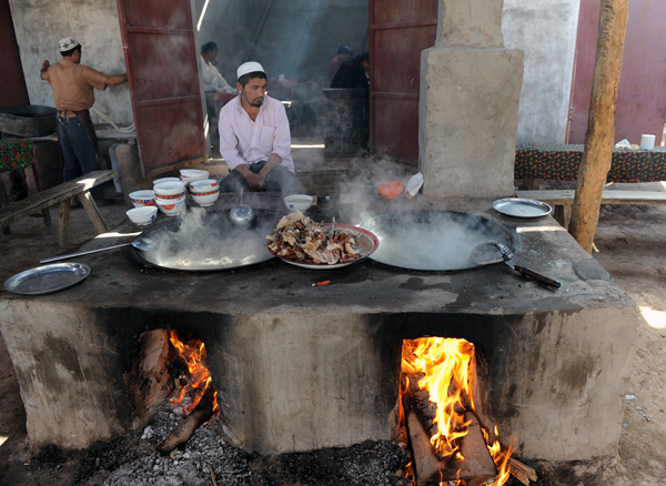 Petit restaurant oughour, Kashgar, Xinjiang, Chine