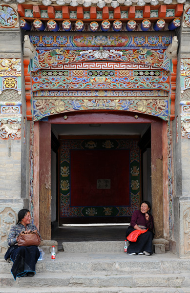 Pèlerines, monastère de Kumbum, Qinghai, Chine