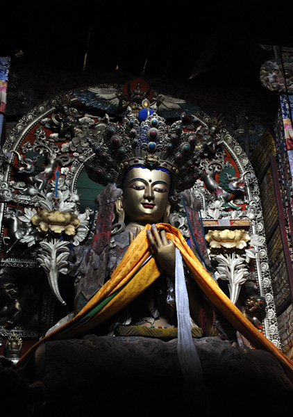 Grand Bouddha, Golden Stupa, monastre de Labrang, Gansu, Chine