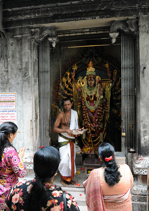 Temple hindou Sri Veeramakaliamman, Singapour