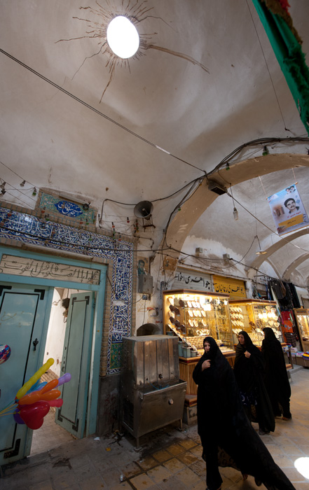 Alle des bijoutiers, march couvert de Yazd, Iran