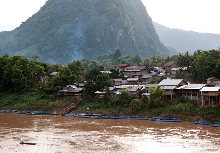 Le village de Nong Khiaw et la rivire Nam Ou, Laos