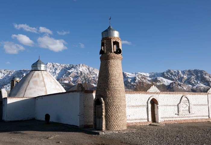 Ancienne mosque prs de la rivire, Murghab, Tadjikistan