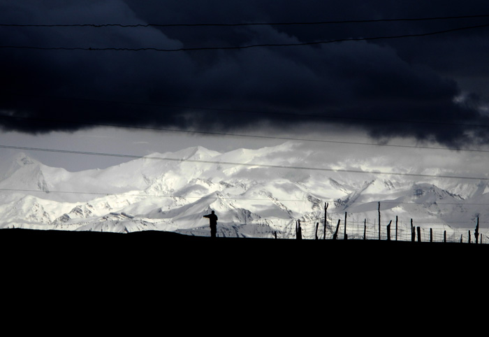 La chane du Pamir vue depuis le village de Sary-Tash, Kirghizistan