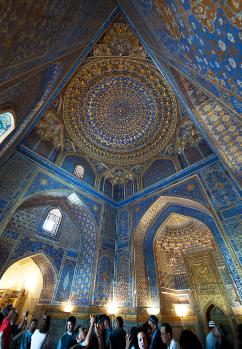 Intrieur, madrassa Tilla Kari, place du Registan, Samarkand, Ouzbkistan