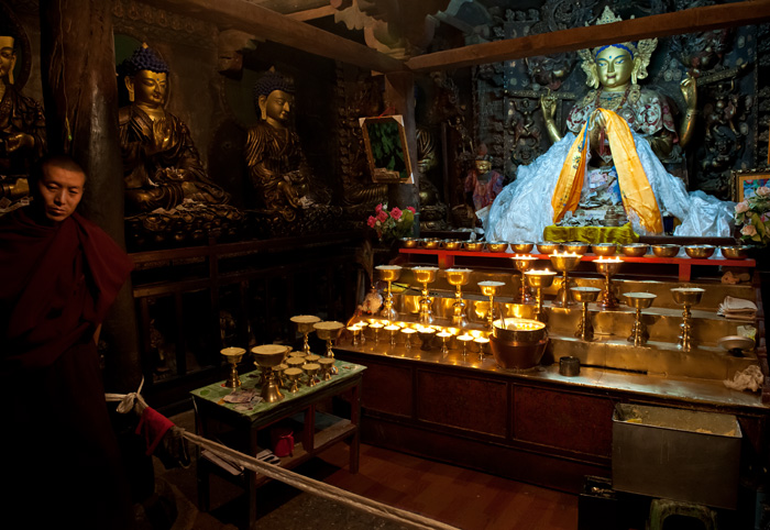 Grand Bouddha, monastère de Shalu, Tibet, Chine