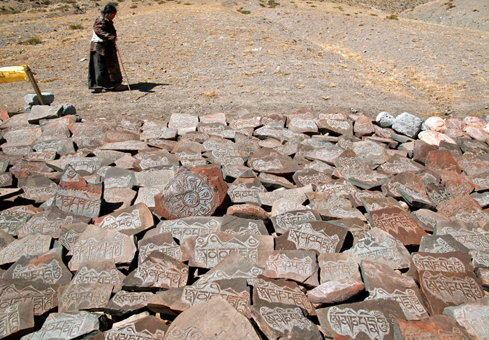 Plerine tournant autour de pierres-Mani, Tibet