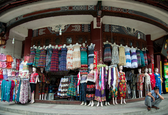 Devanture de magasin, vielle ville de Dali, Yunnan, Chine