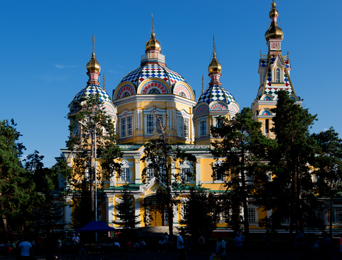 Grande cathdrale construite entirement en bois, Almaty, Kazakhstan