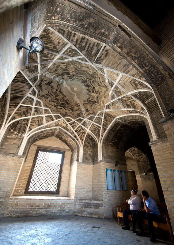 Le portique de la madrasa Mir-i-Arab, Boukhara, Ouzbkistan,