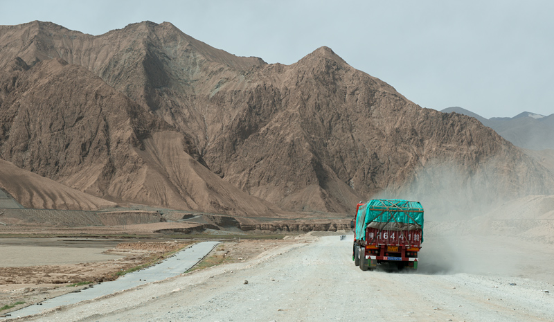 La route G109 Goldmud-Lhassa, Qinghai, Chine,