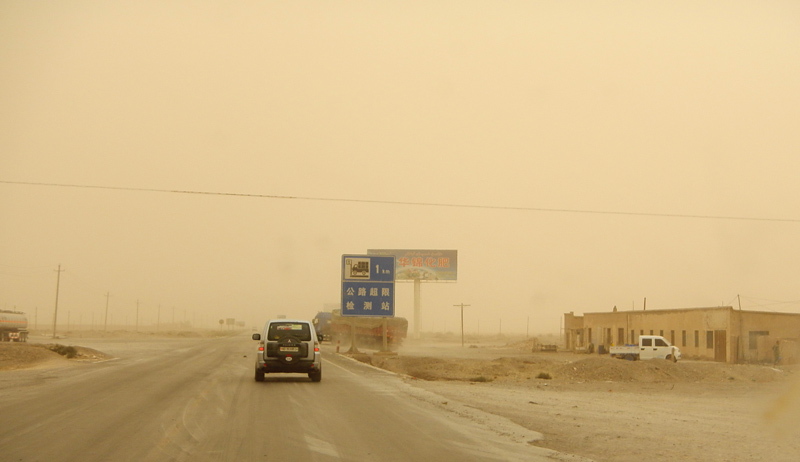 Tempte de sable, dsert du Taklamakan, Xinjiang, Chine