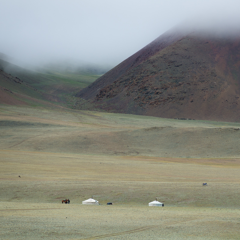 Campement de nomades, Monts Altaï, Mongolie