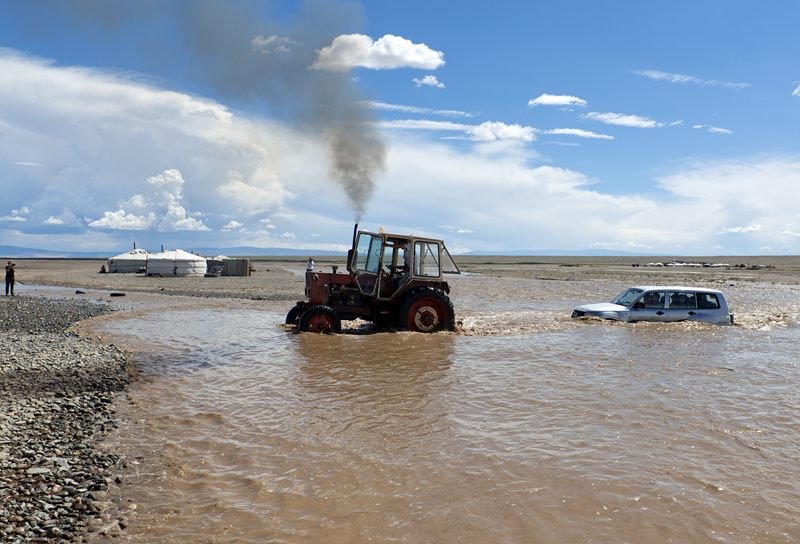Traversée de la rivière Baydrag Gul, Mongolie