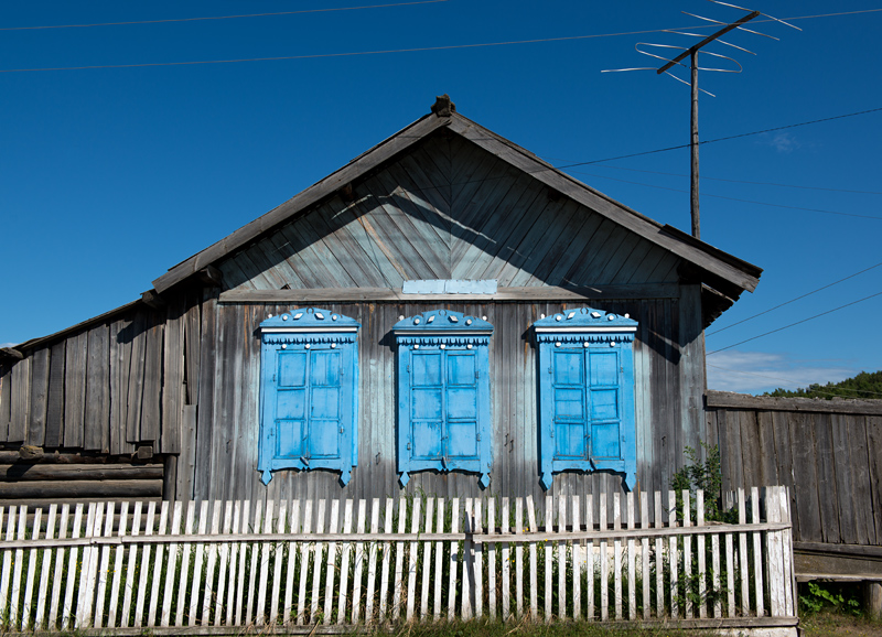 Faade de maison de Sibrie. Russie