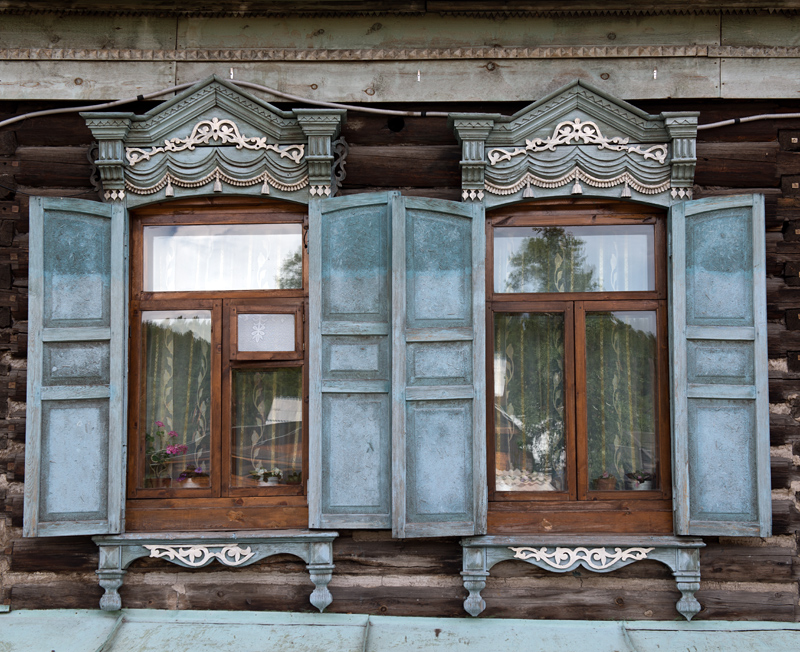 Faade de maison de Sibrie. Russie