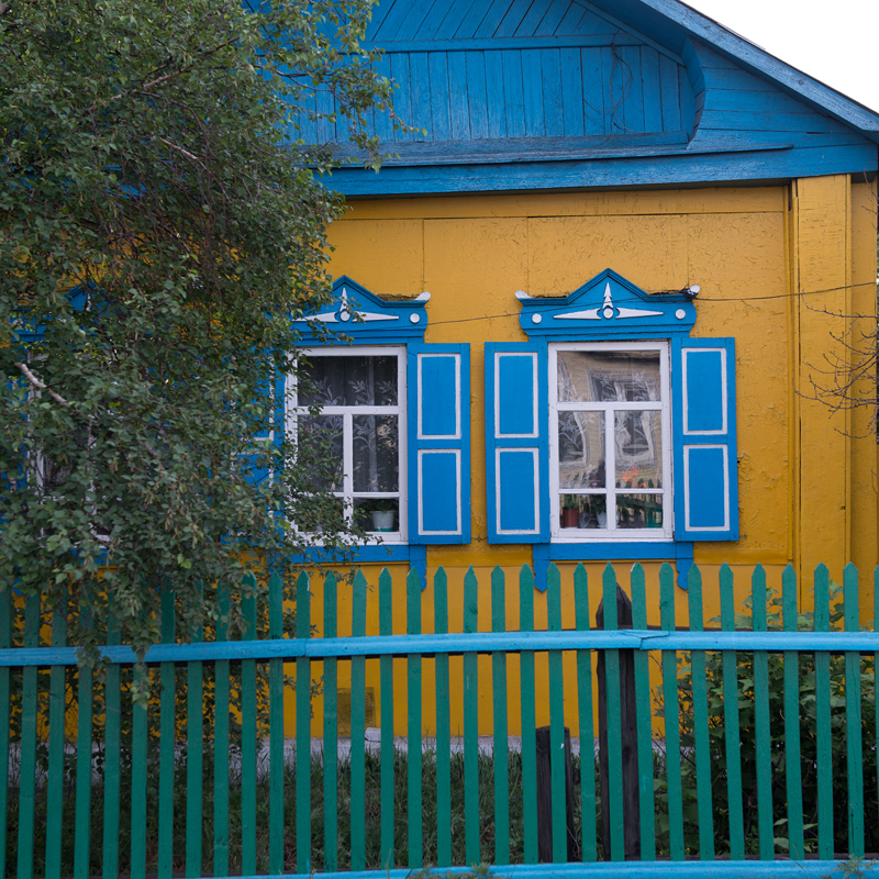 Faade de maison de Sibrie. Russie