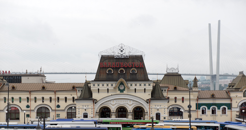 Gare du chemin de fer transsibrien Moscou-Vladivostokv Vladivostok, kra de Primorie, Russie