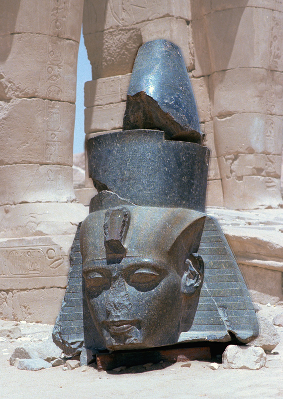Tte de Ramss II, Ramessum, Louxor, Egypte
