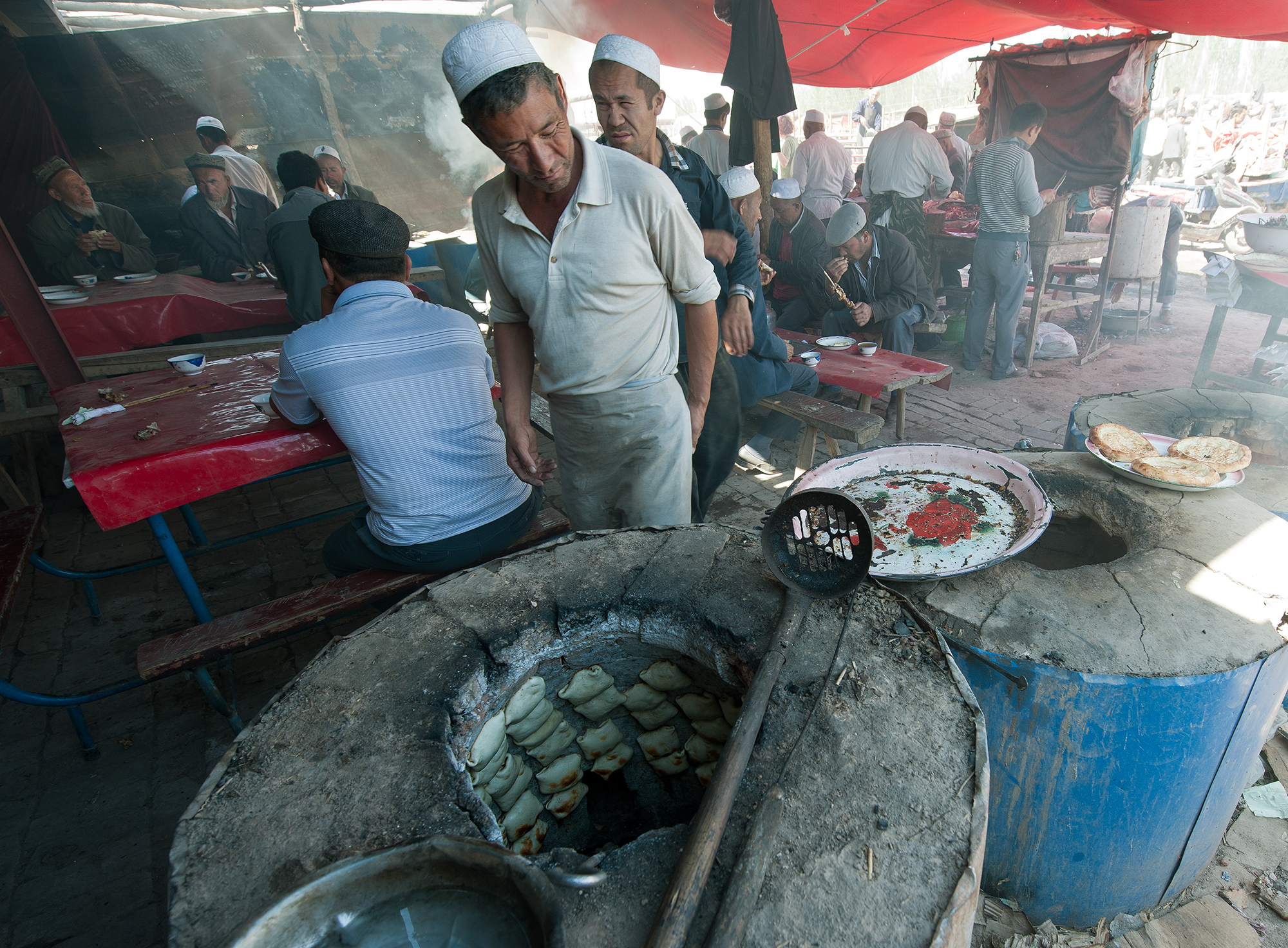 Cuisson des rissoles à la viande d'agneau, Kashgar