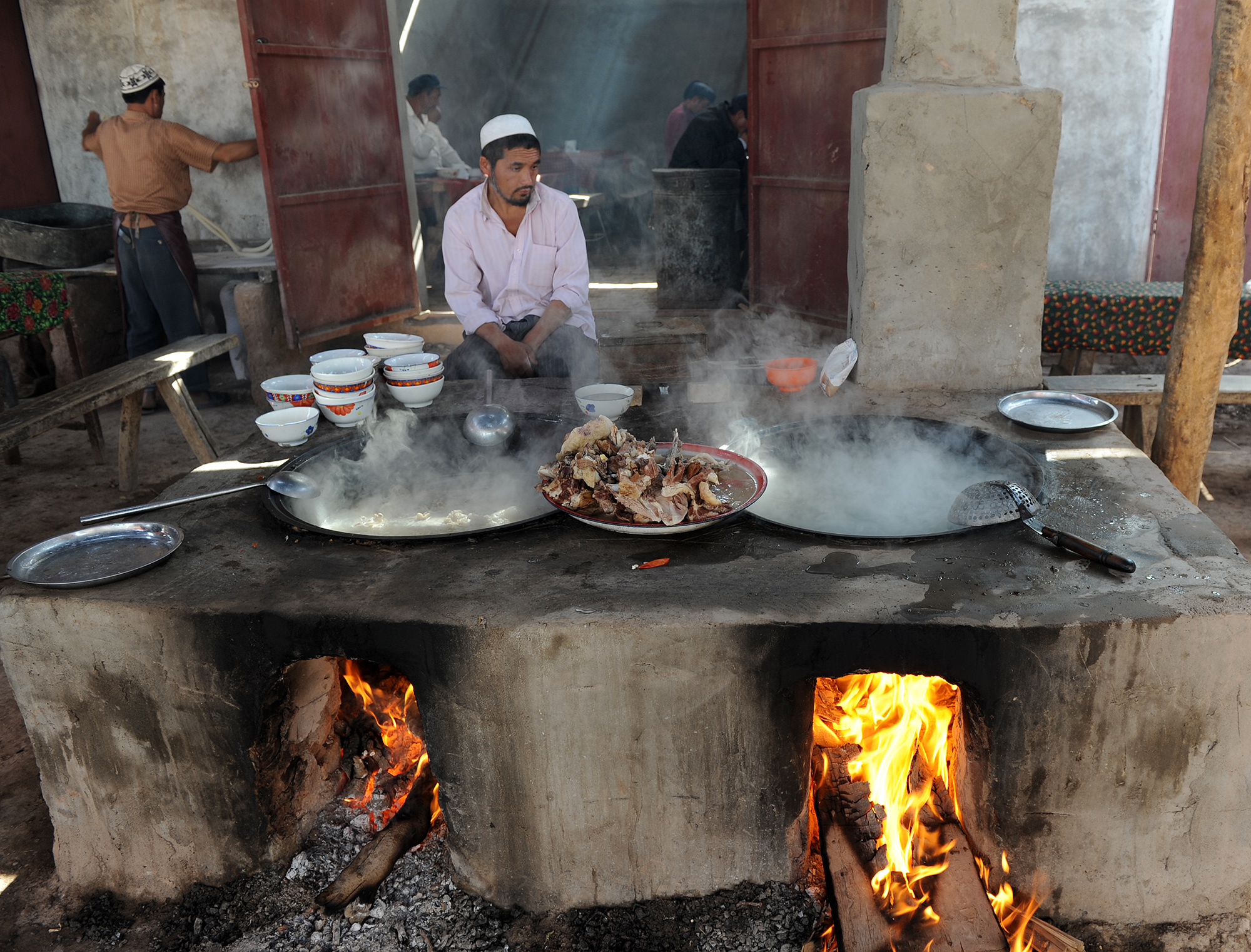 Petit restaurant au marché des animaux, Kashgar