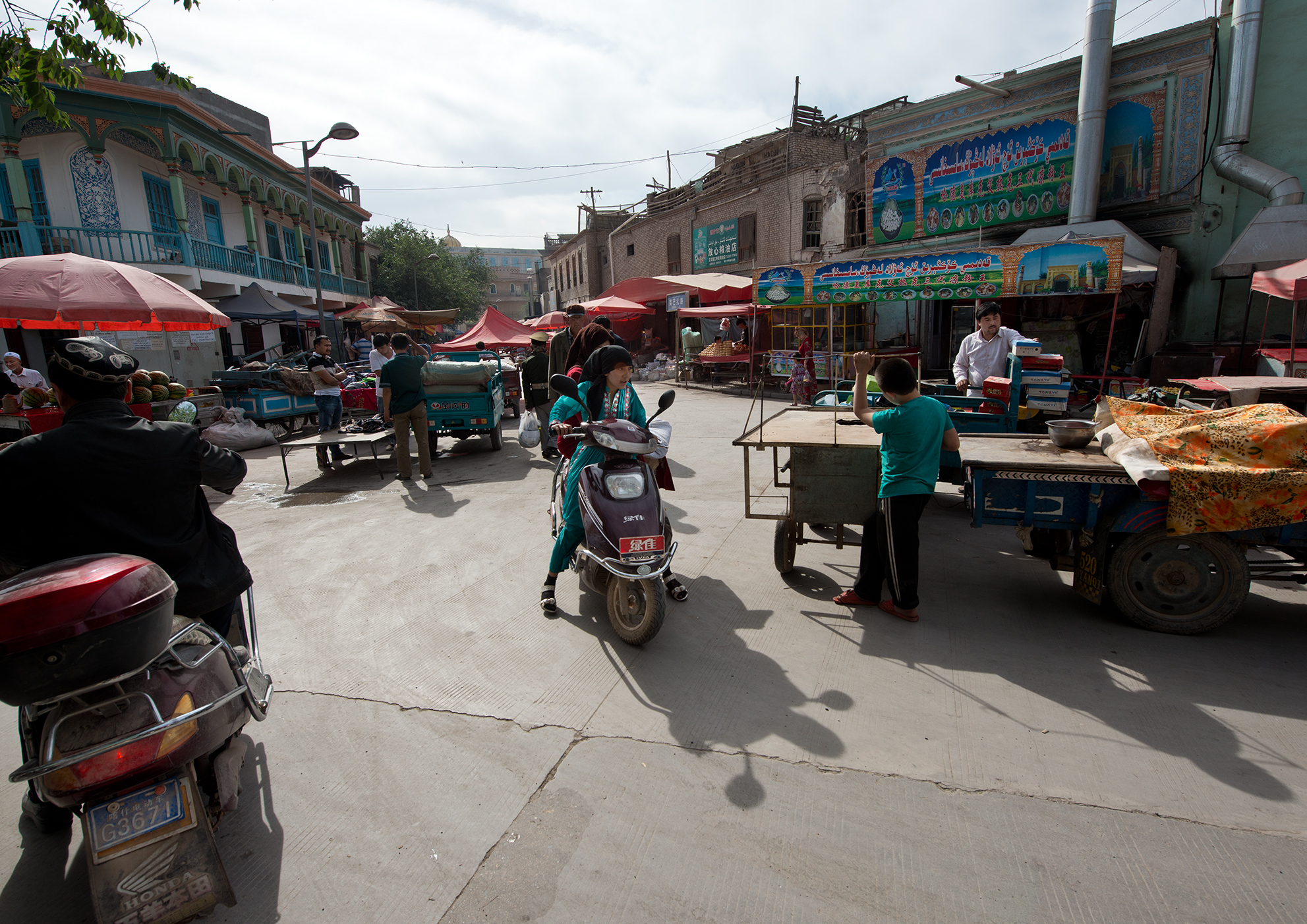 Rue commerçante du quartier ouïghour, Kashgar