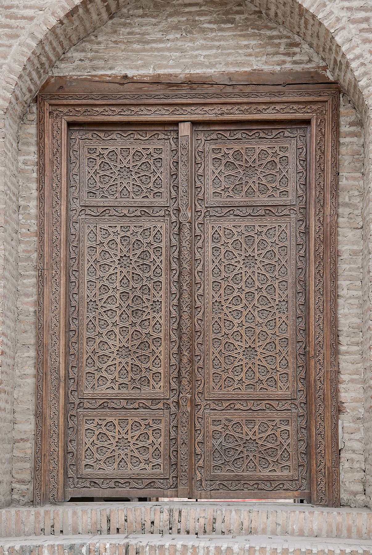 Porte latérale de la mosquée Kalyan, Boukhara.