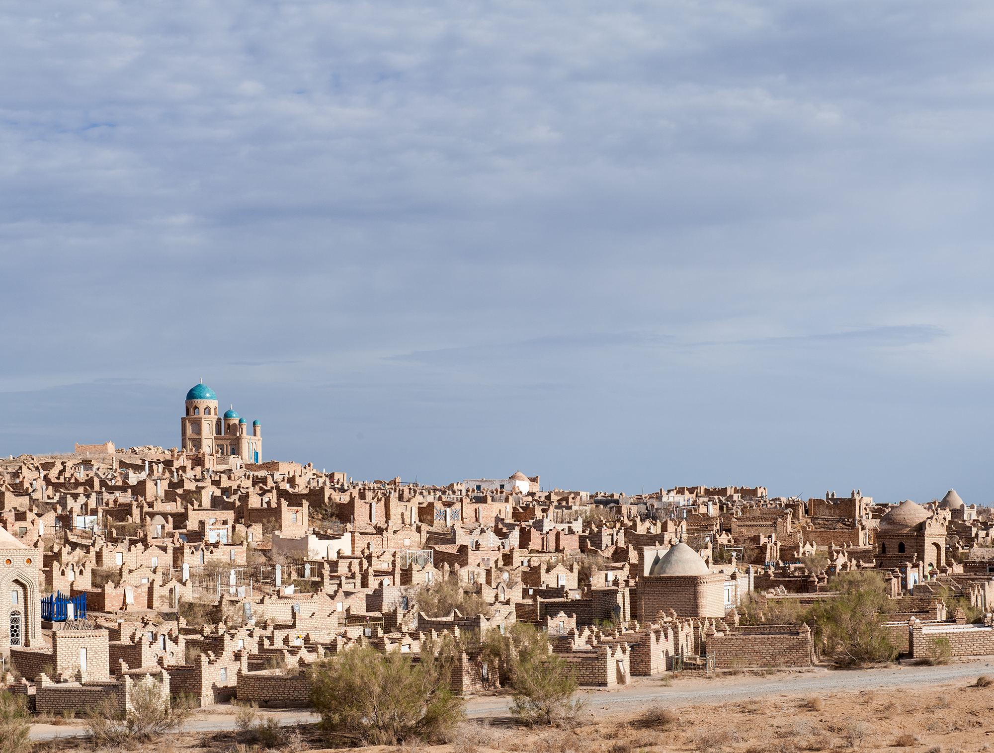 Le cimetière musulman Dauyt Ata, Adabiyat, république du Karakalpakstan.