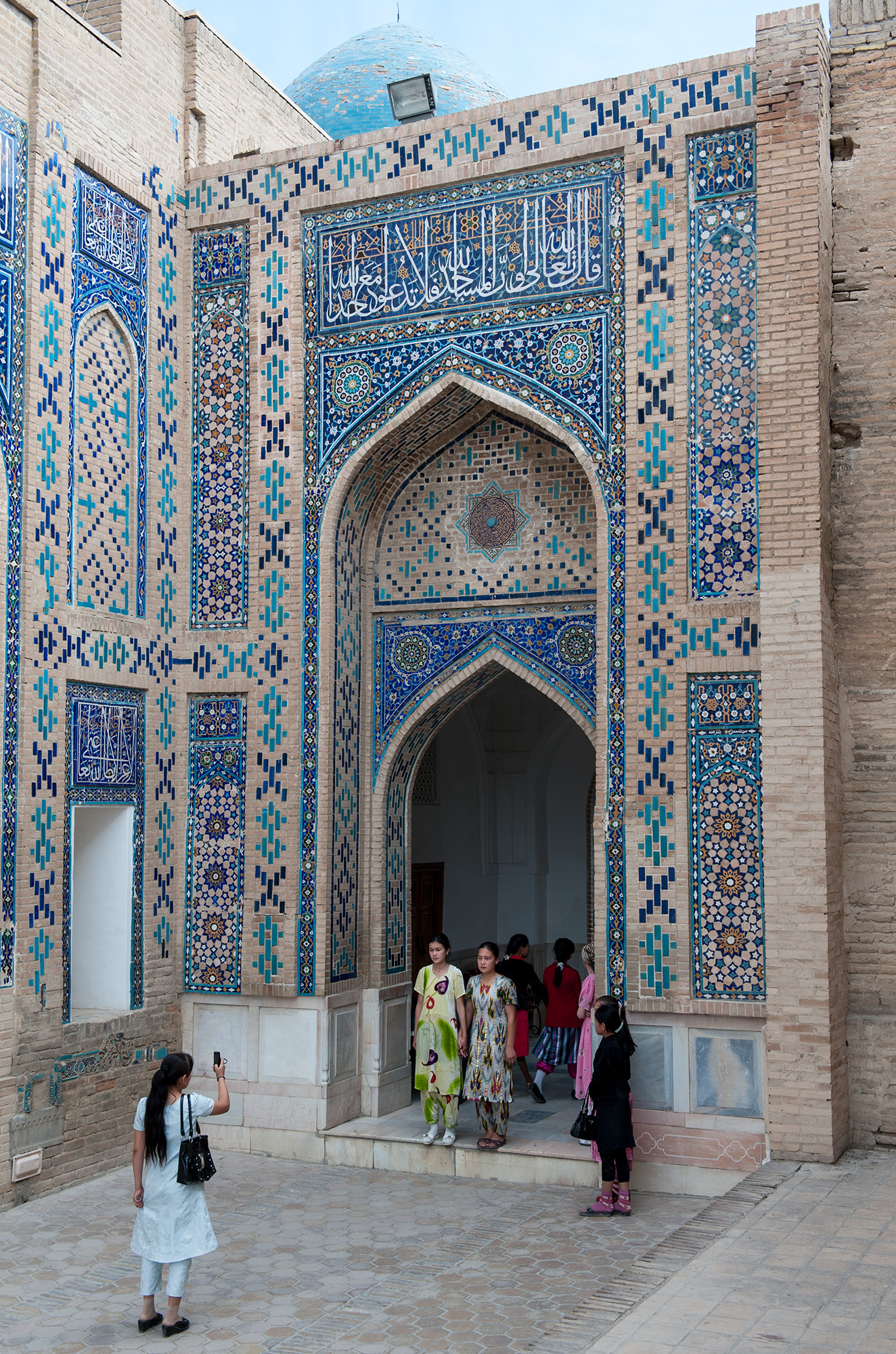 Porte de la mosquée Tuman Aka, nécropole Shah-i-Zinda, Samarcande.