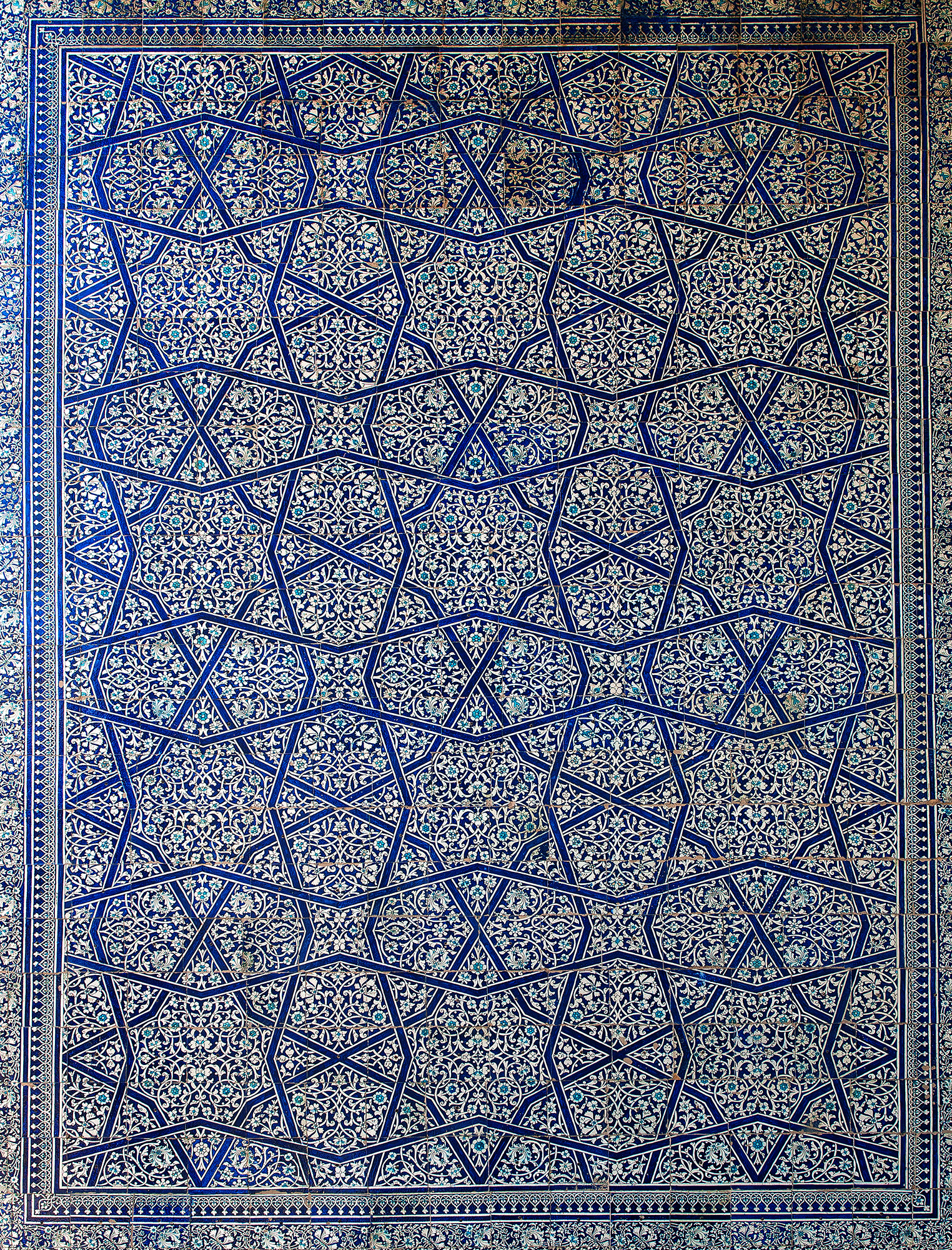 Mur richement décoré de la cour de réception de la forteresse Kunha Ark. Itchan Kala, Khiva