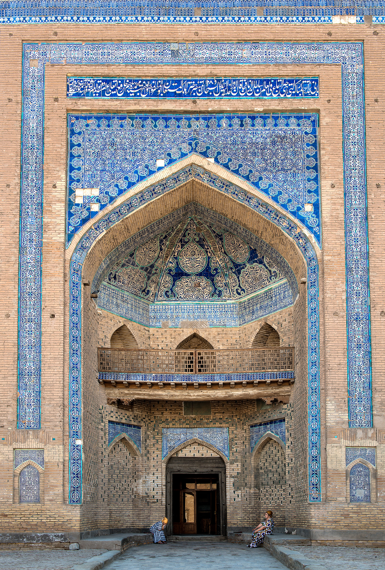 L'iwan et l'entrée de la madrassa Mohammed Rahim Khan. Itchan Kala, Khiva.