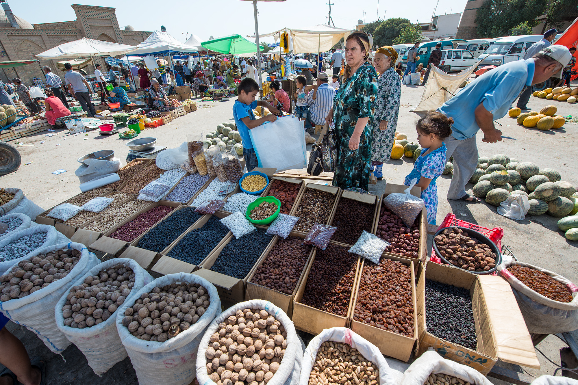 Au grand marché de la porte de l'Est, Itchan Kala, Khiva
