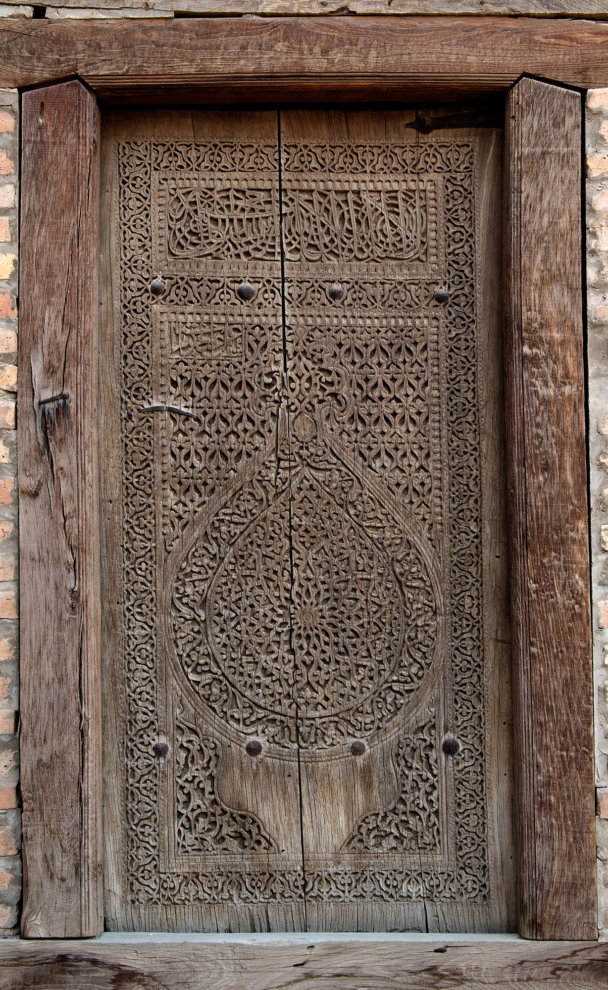 Belle portes ouvragée, mosquée de Juma. Itchan Kala, Khiva.
