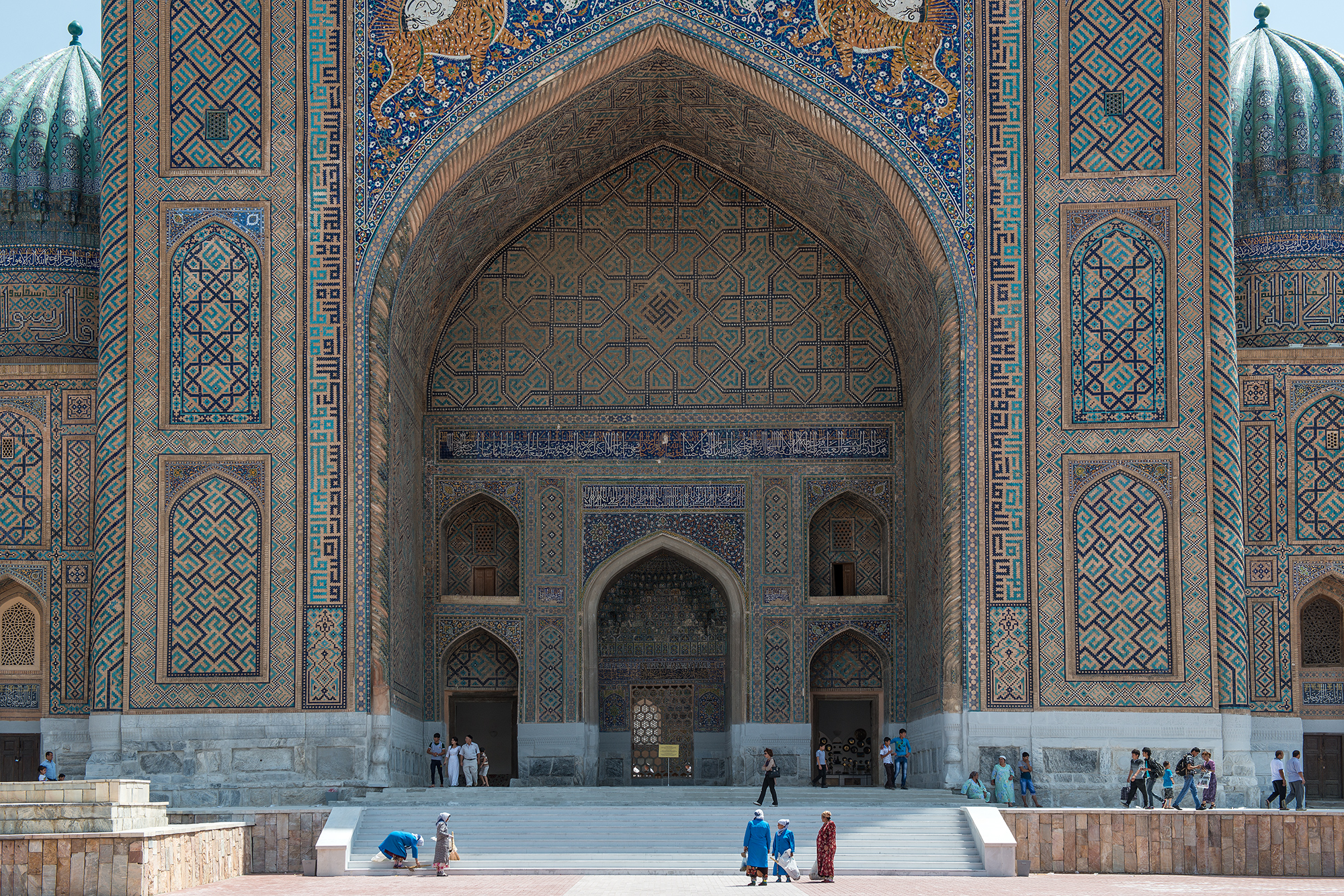 La madrassa Cher-Dor. Le Régistan, Samarcande.