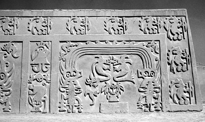 Façade de Chanchán, culture Chimú, Pérou