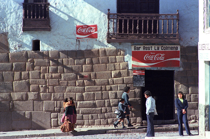 Anciens murs Incas  Cuzco, Prou