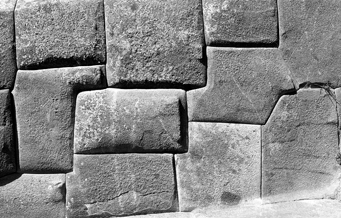 Pierres parfaitement ajustées des murs Incas, Ollantaytambo, Pérou