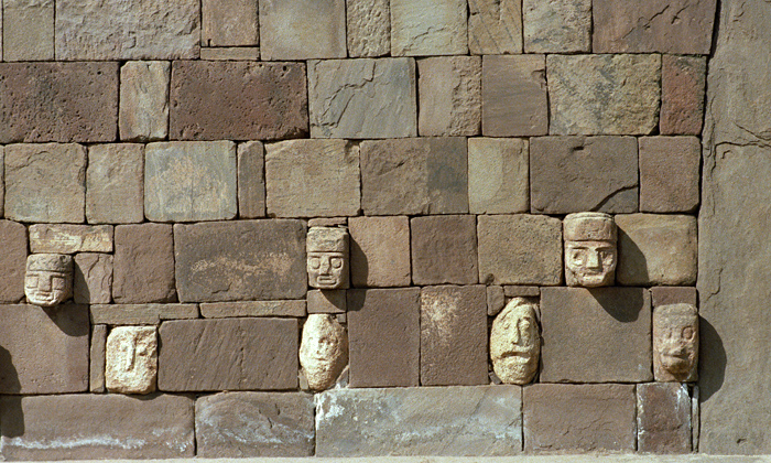 Têtes incrustées, Cabezas Clavas, Tiwanaku, Bolivie