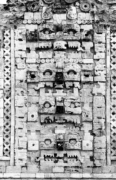 Masques du dieu de la pluie Chaac, Quadrilatre des Nonnes, Uxmal, Mexique