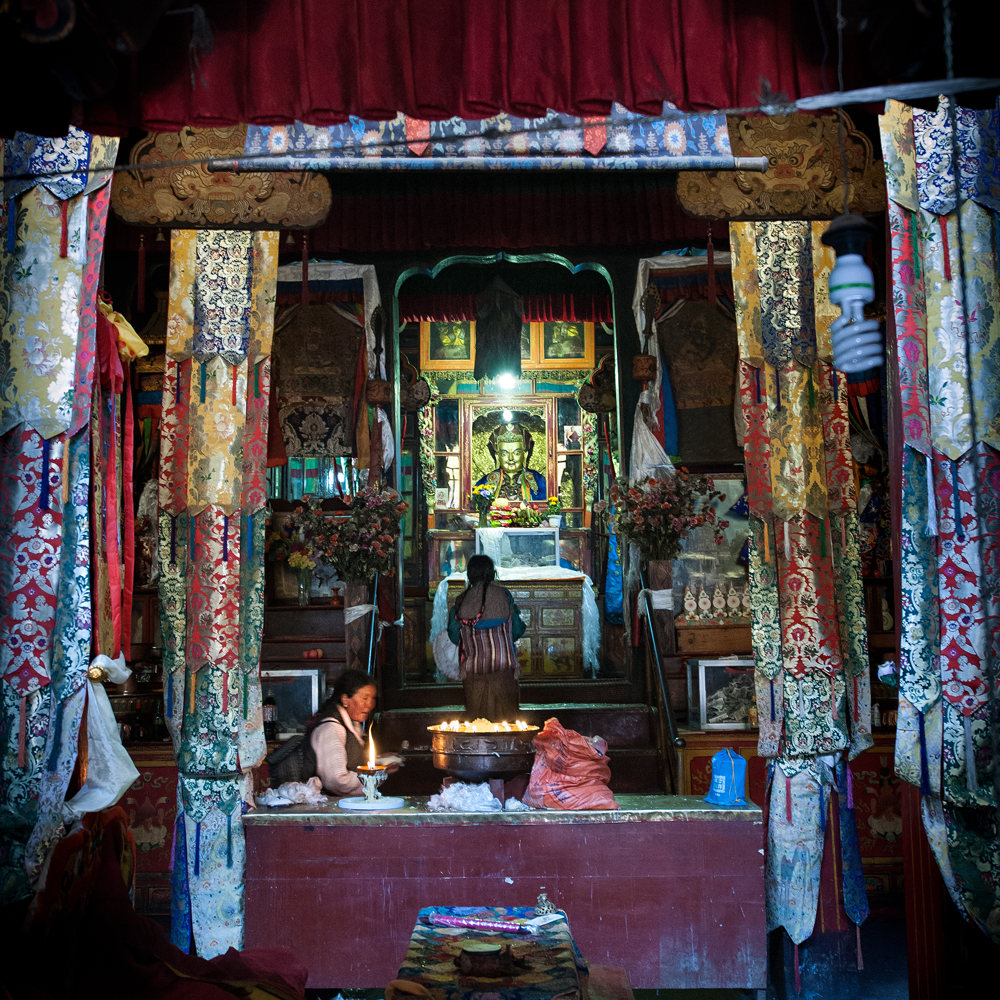 Intérieur, monastère Muru Ningba, Lhassa, Tibet